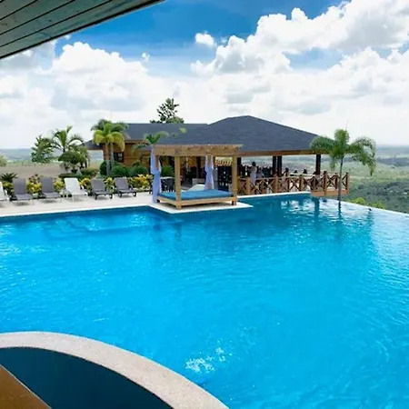 La Loma Village With Infinity Pool